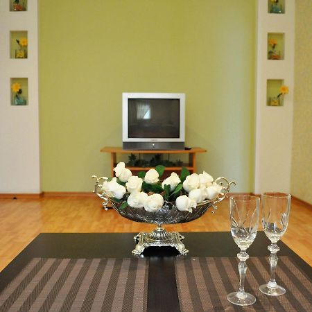Apartment On Karbyshewa 1 Grodno Luaran gambar